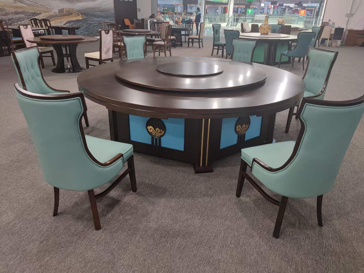 巖板電動(dòng)餐桌