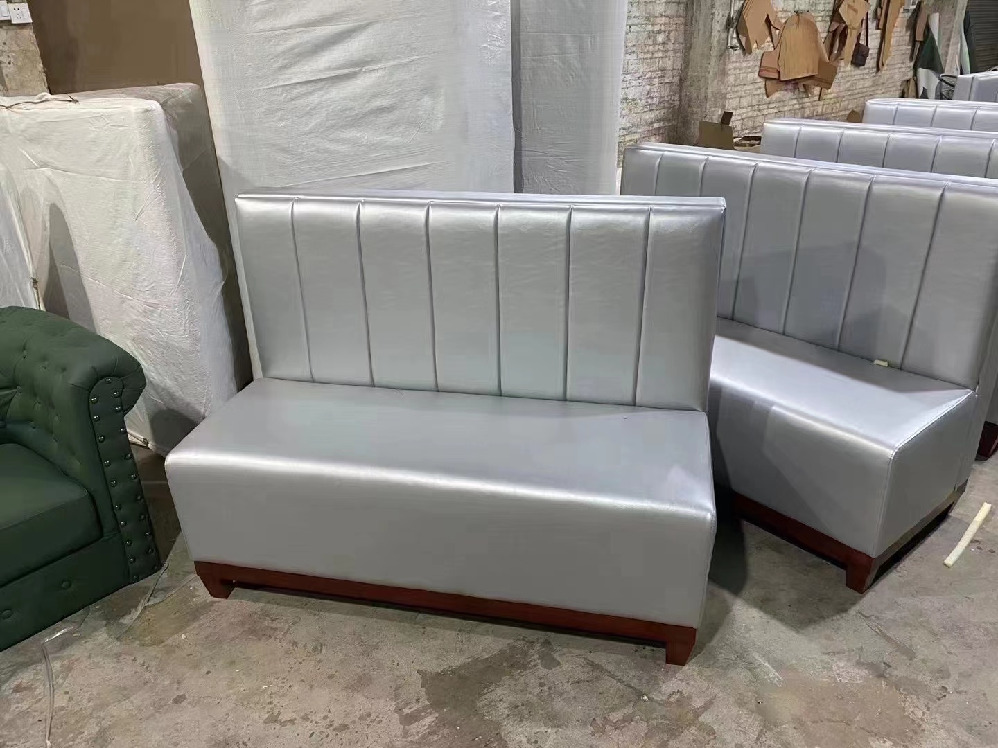 鐵藝卡座沙發(fā)